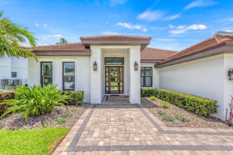 Luxury Sarasota Waterfront Home - Pool Boat Dock & Near Siesta Key Beach - image 20