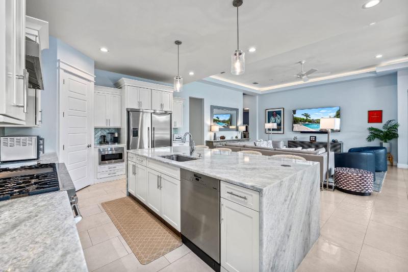 Luxury Sarasota Waterfront Home - Pool Boat Dock & Near Siesta Key Beach - image 50