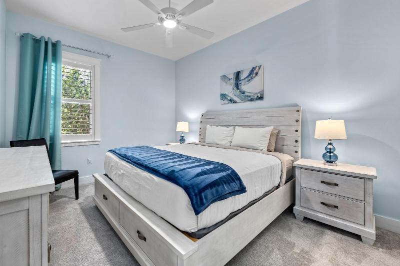 Luxury Sarasota Waterfront Home - Pool Boat Dock & Near Siesta Key Beach - image 11