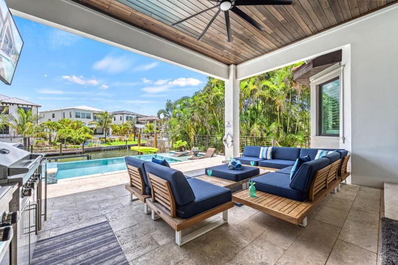 Luxury Sarasota Waterfront Home - Pool Boat Dock & Near Siesta Key Beach - image 17