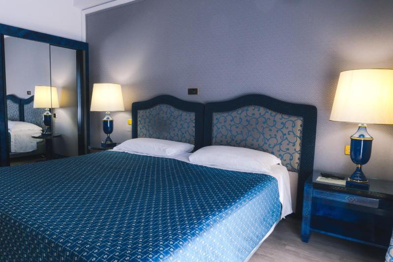 Grand Hotel Excelsior - image 50