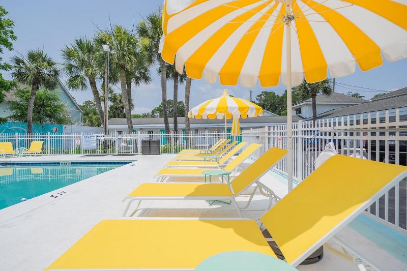 Royal Palms Motel - image 3