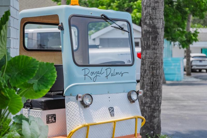 Royal Palms Motel - image 24