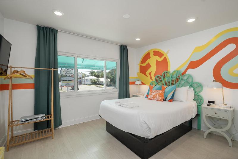 Royal Palms Motel - image 27