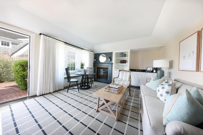 Deluxe Cottage Suite King image 2
