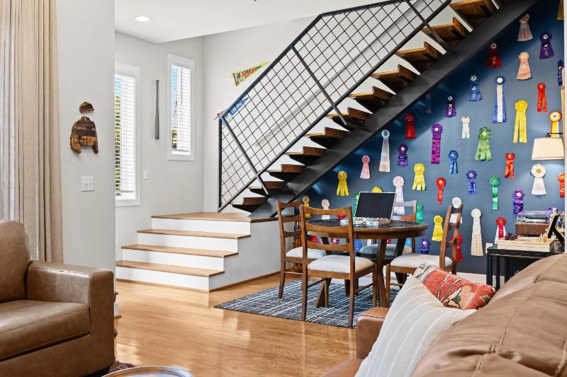 Exquisite Condo with Views in Trendy NuLu District - image 21