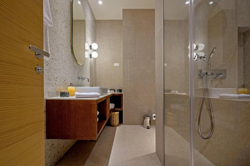Incredibly Indulgent Hvar West Villa 5 Bedrooms Villa West Eternal - image 14
