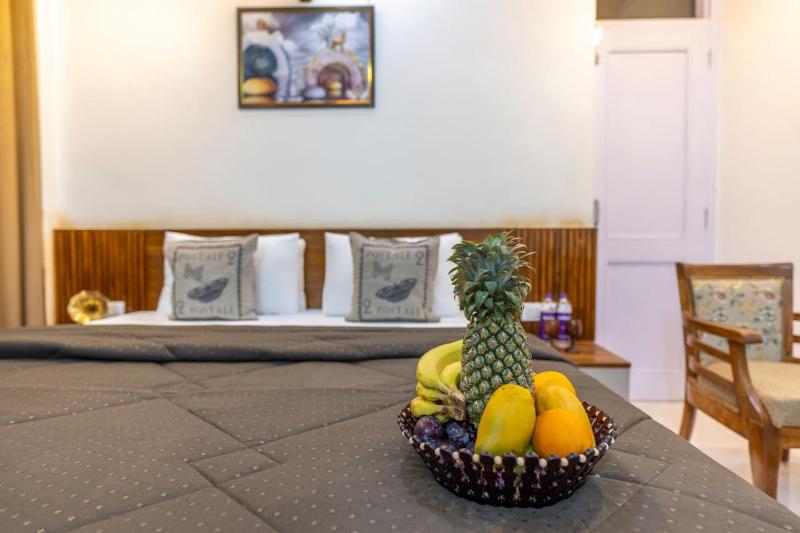 DUSK VIBES near mall roade kasauli Entire 1-bedroom with private balcony with delicious food - image 19