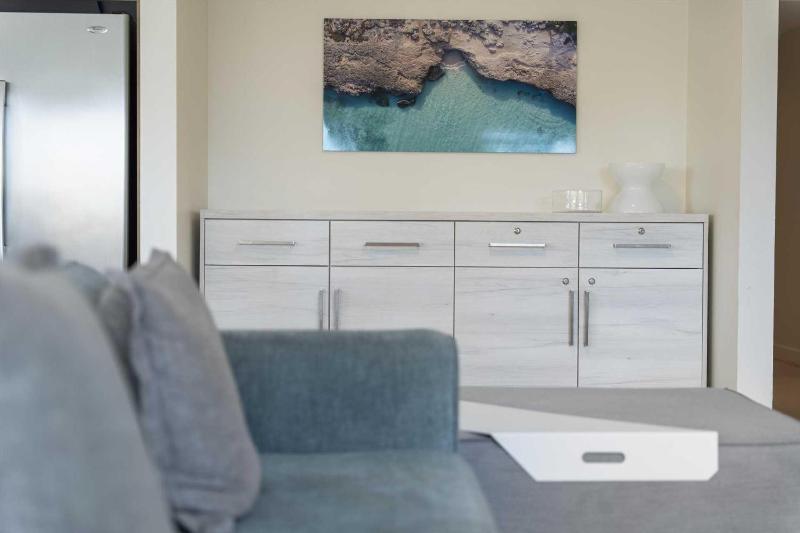 Beachfront - Coral Sea Garden 3BR condo - P116 - image 6
