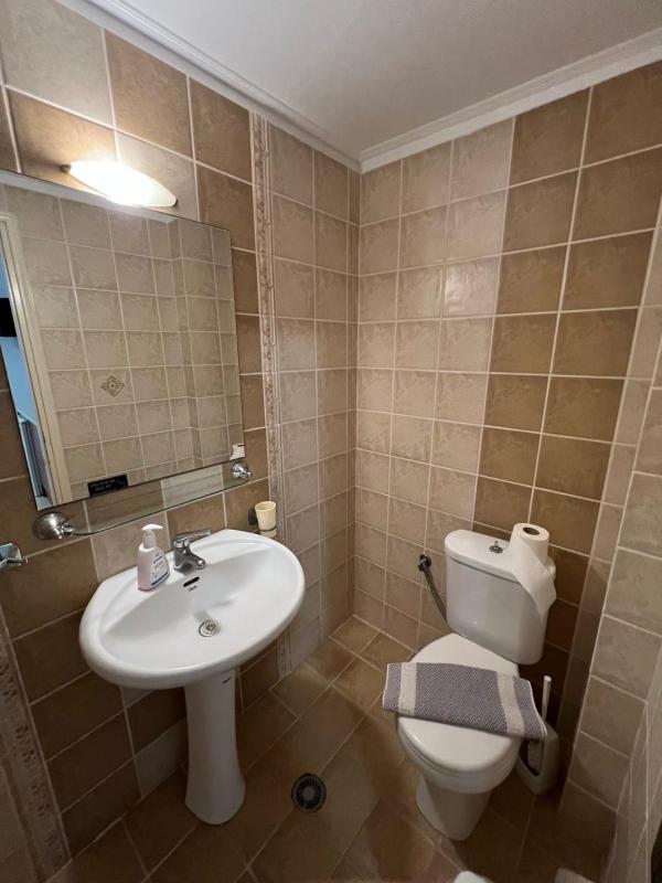 Standard Triple Room image 2