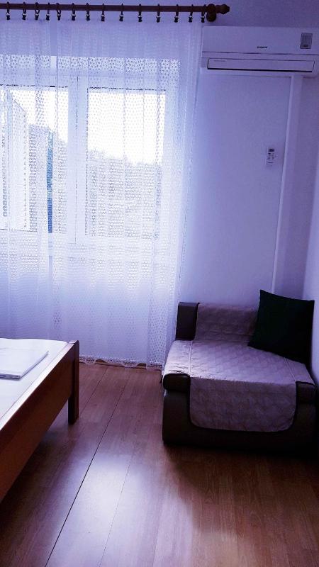 Apartment in Lopar with Two-Bedrooms 3 - image 9