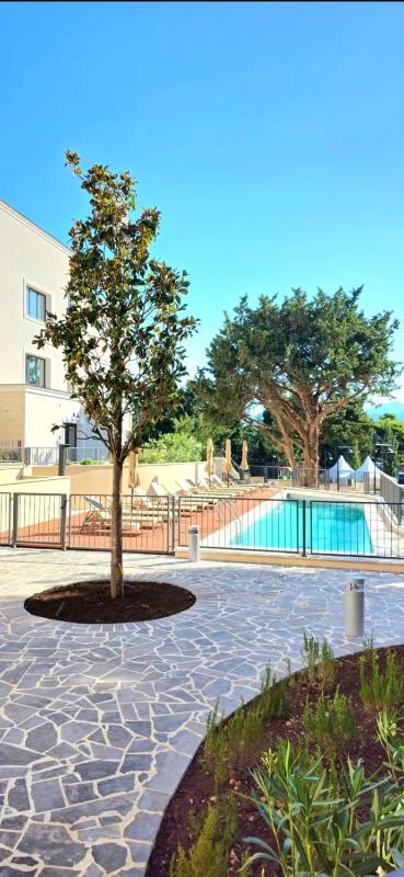 Unique Two Bedroom Apartment -Lustica Centrale - image 10