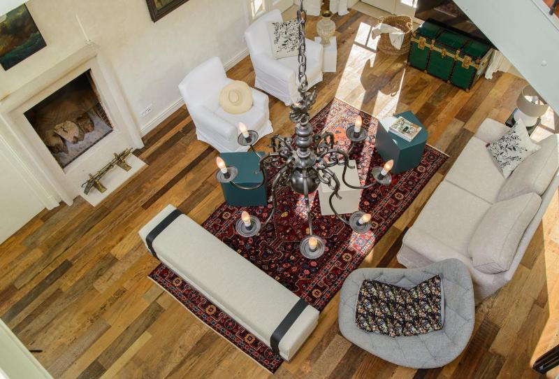 Elegant Brac Villa 4 Bedrooms Villa Shoreline Serenity Stunning Sea Views - image 29