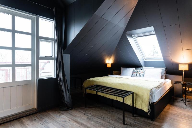 Double Room image 2