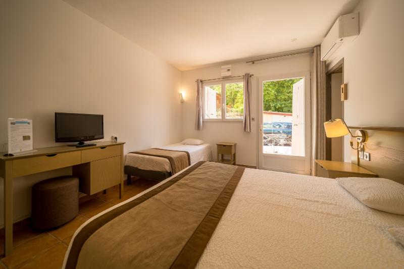 Triple Room image 1