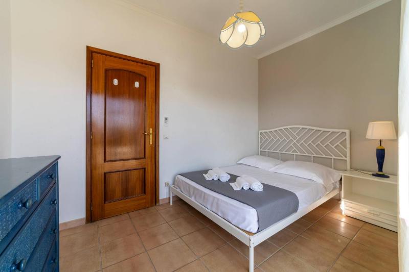 Tangerine Apartment by HelloVacations - image 8