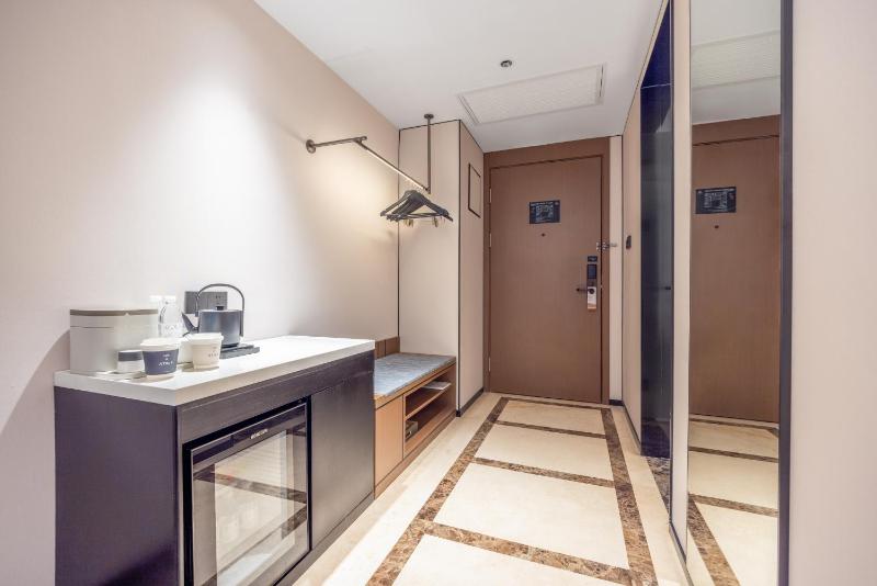 Atour X Hotel Xintang South Station Zengcheng District - image 13
