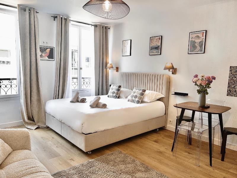 Studio Apartment image 1