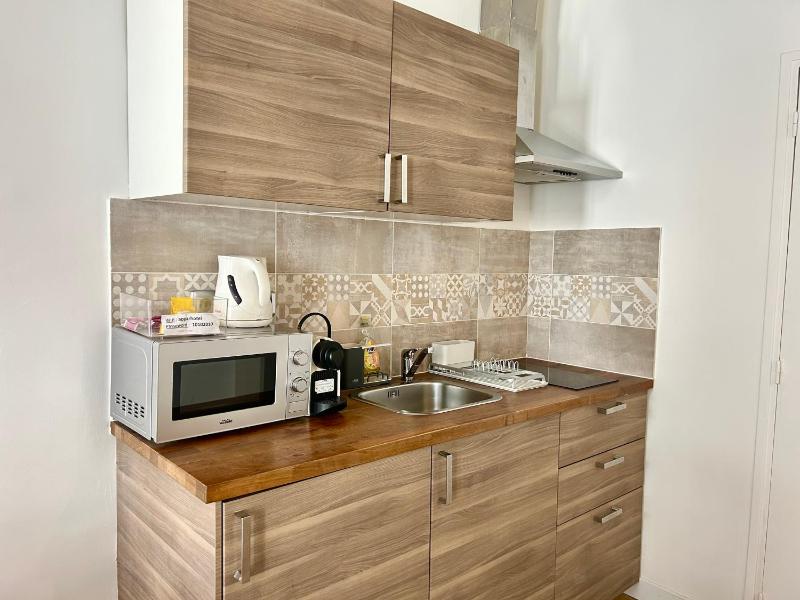 Studio Apartment image 3