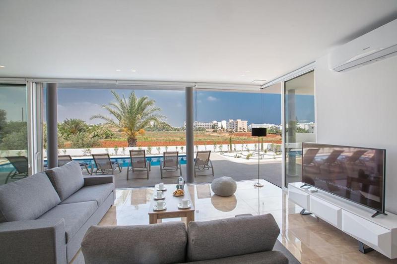 Villa Manta Platina - Brand New Luxury 3 Bedroom Protaras Villa - image 5
