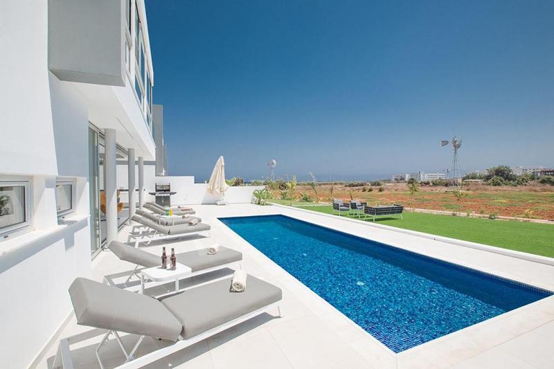 Villa Manta Agrotikos - Stunning 3 Bedroom Protaras Villa With Pool - image 5