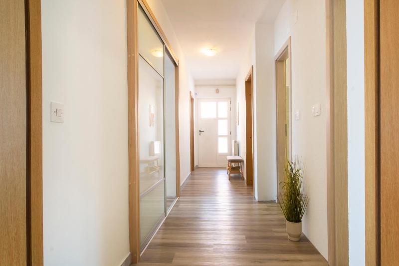 Apartments with parking space Kastel Stari Kastela - 24752 - image 15