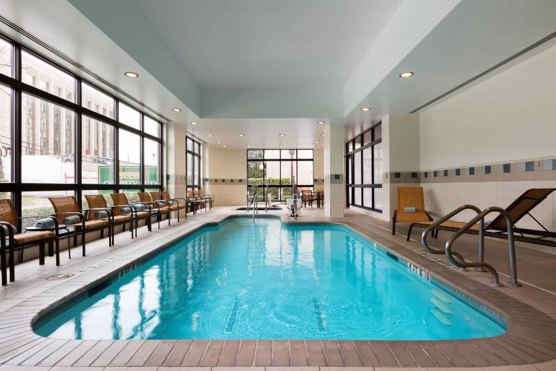 Courtyard by Marriott Houston by The Galleria - image 5
