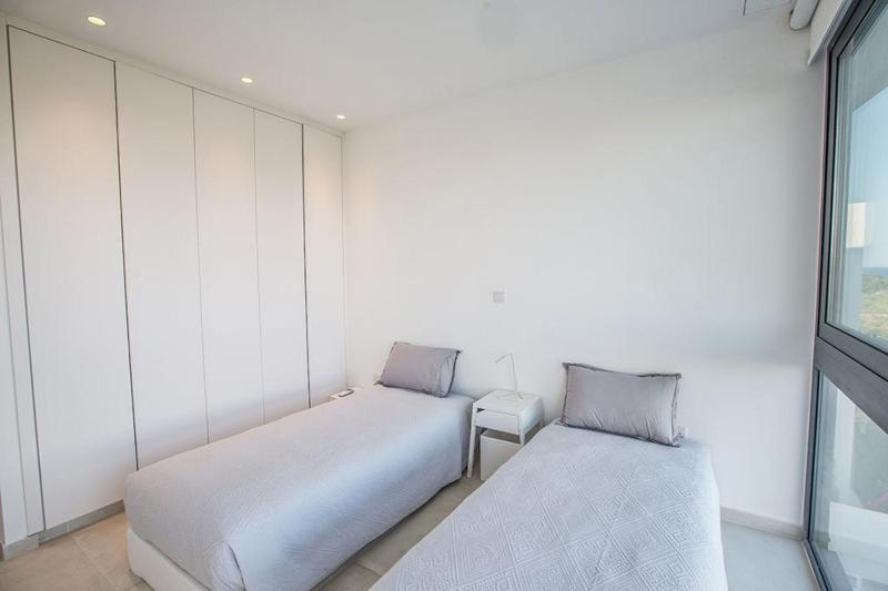 Villa Limni Enas - Luxury And Contemporary 3 Bedroom Kapparis Villa With Sea View - image 7