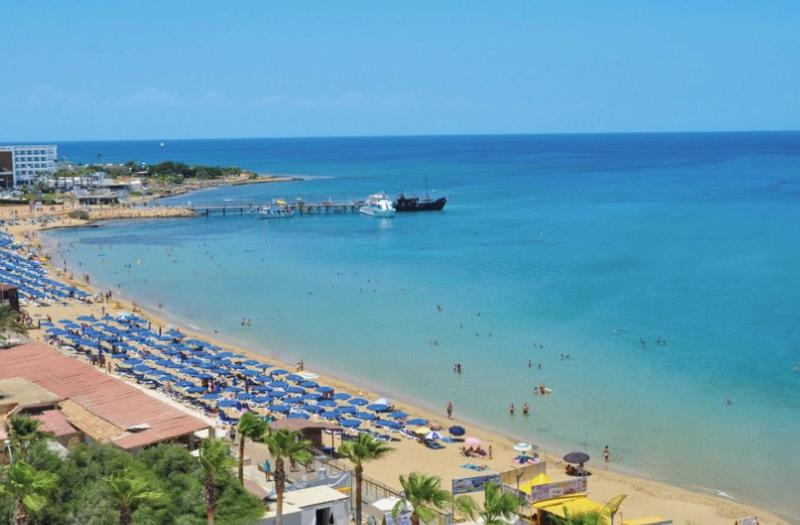 Dazzling Protaras Villa Villa Akame 3 Bedrooms Beachfront - image 8