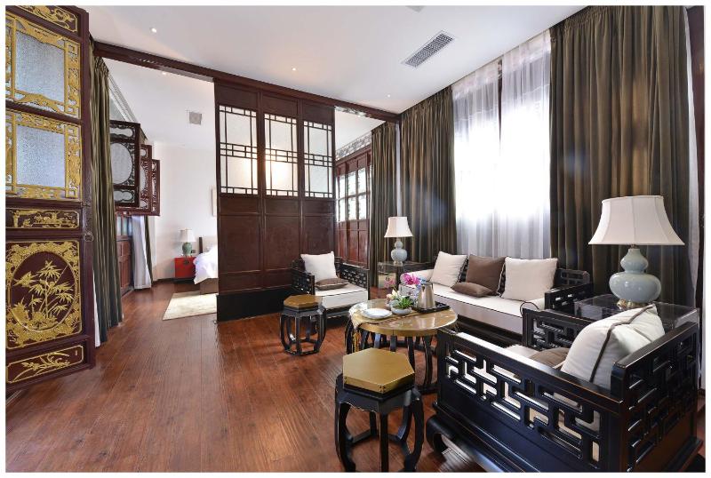 No.3 Garden Hotel - image 38