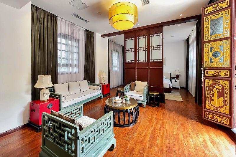 No.3 Garden Hotel - image 19
