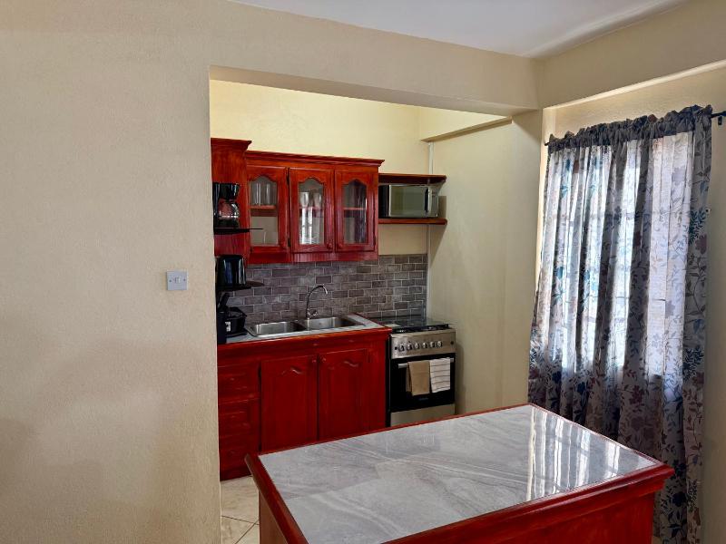 Castle Berry Apartments - image 14