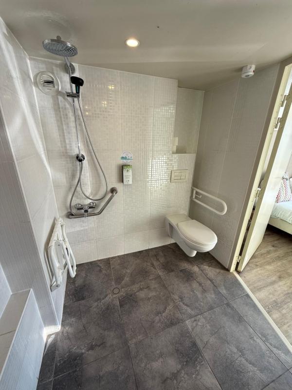 Double Room - Disability Access image 3