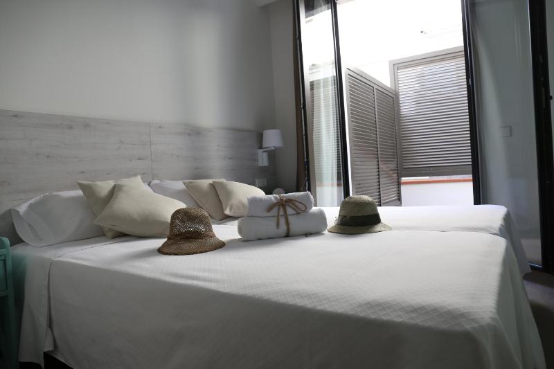Hotel L'Escala Centre - image 15
