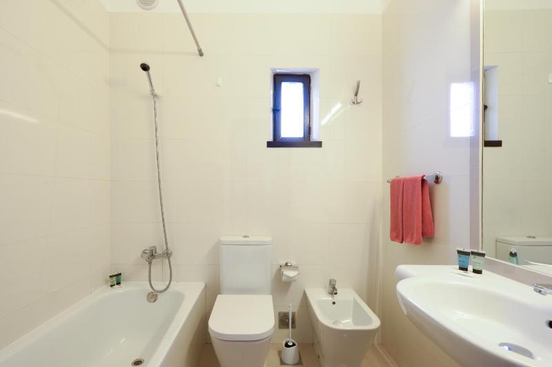 Standard Two-Bedroom Apartment with Partial Sea View (4 Adults + 2 Children up to 14 years old)  image 4