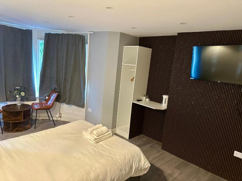 Croft Hotel - image 23