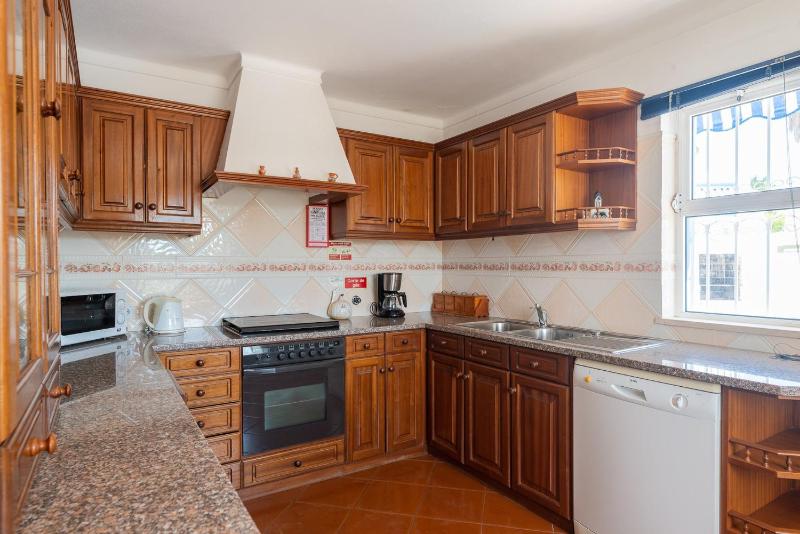Charming Guia Villa 3 Bedrooms Villa Eulalia Private Pool & Close - image 6