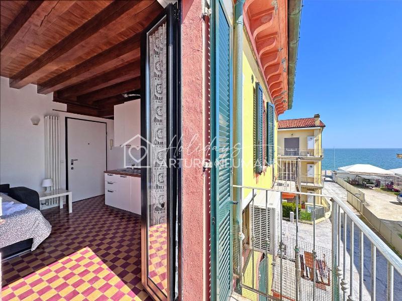 723 - Appartamento monolocale a Marcelli in centro con vista mare - SPIAGGIA INCLUSA - image 1