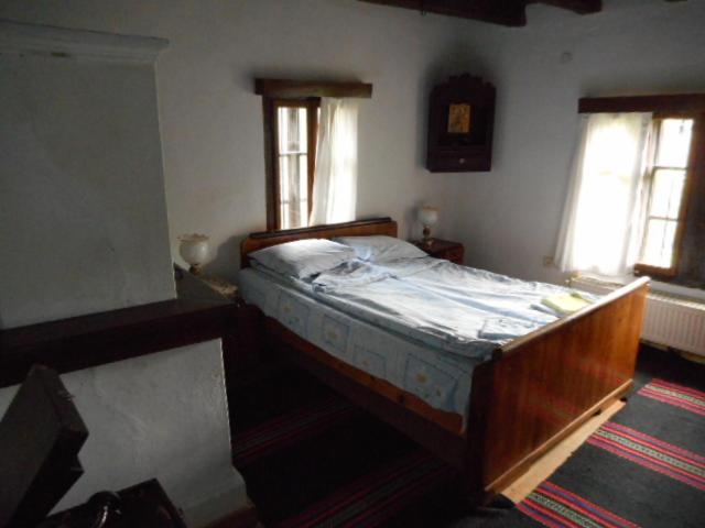 Large Double Room image 1