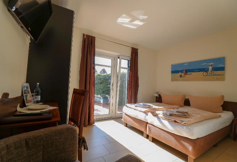Double Room with Balcony or Terrace image 3
