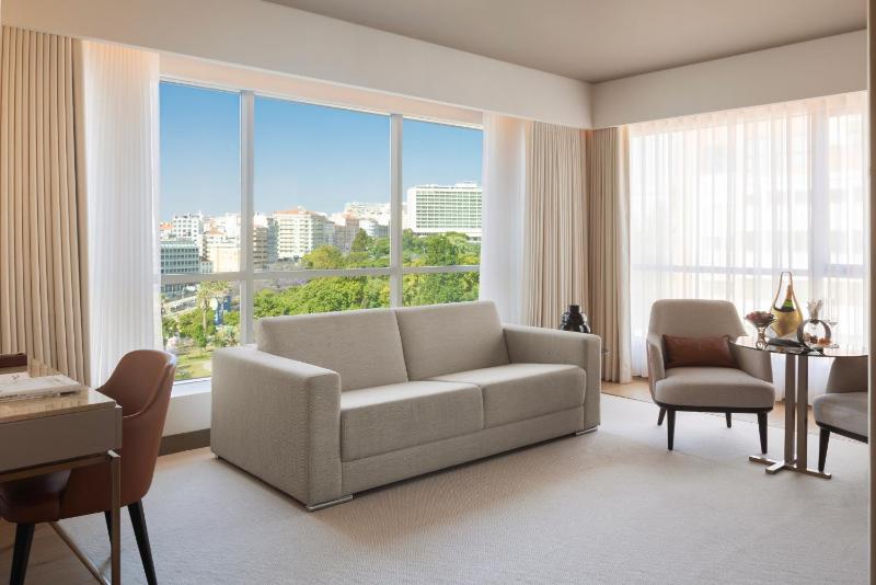 Premium Suite image 1