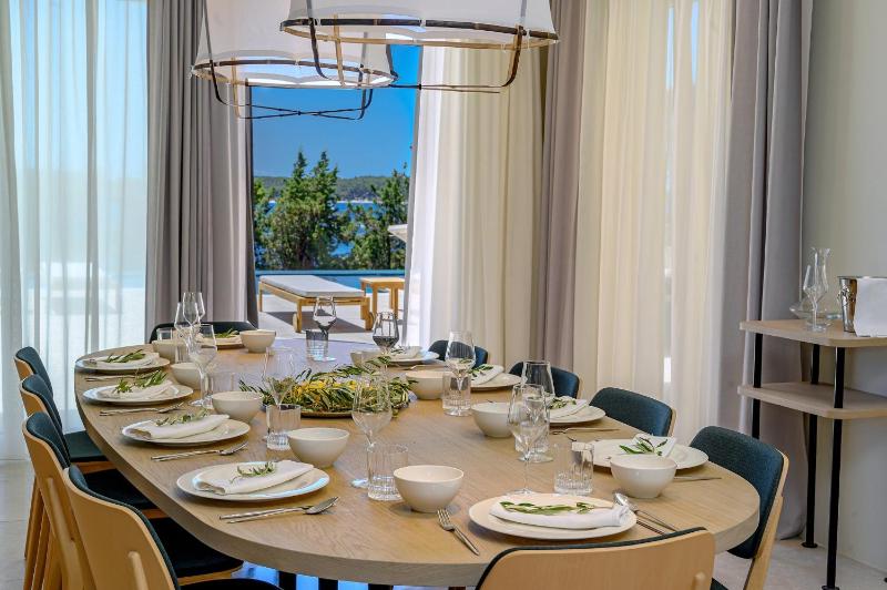 Immensely Luxurious Hvar Villa 5 Bedrooms Villa East Eternal - image 3