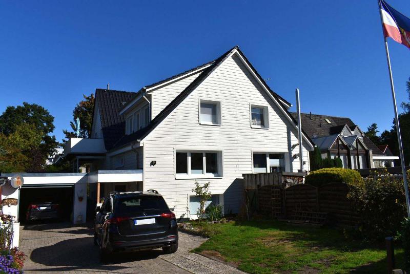 Fischerhus Ferienwohnung Deck 1 - image 6