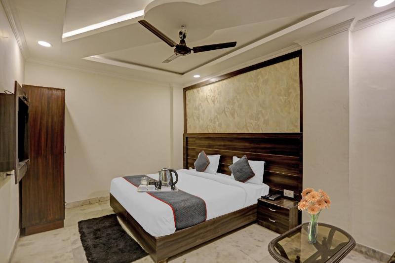 Townhouse Jai Guru Ji Nearest Merceds Benz Sector 11 - image 15