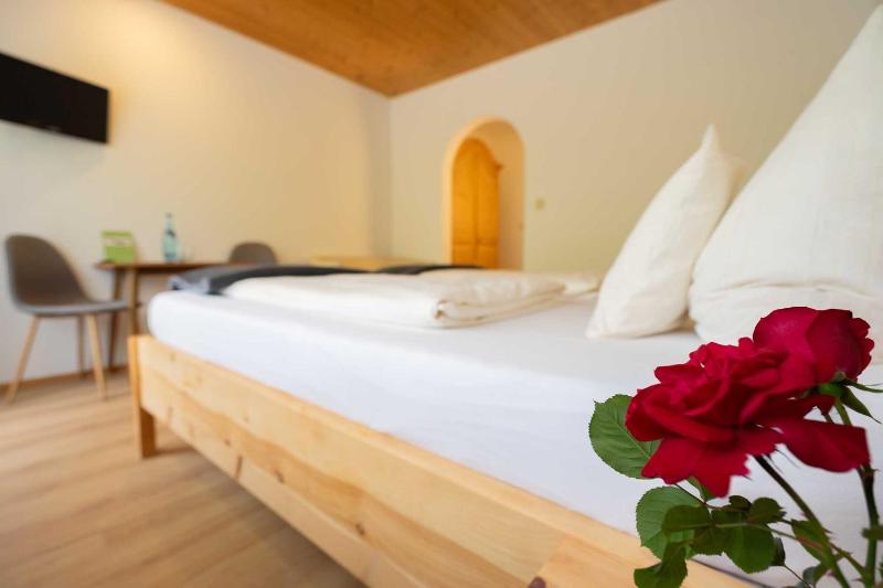 Standard Double Room with Balcony image 2
