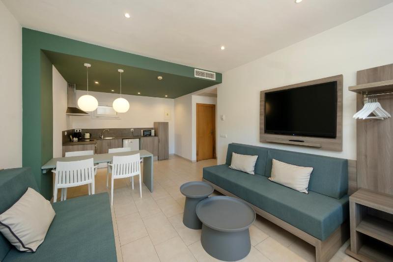 Apartment with Terrace image 2