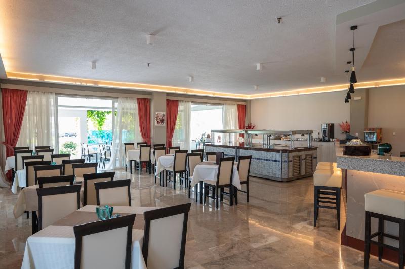 Costa Angela Seaside Resort - image 8