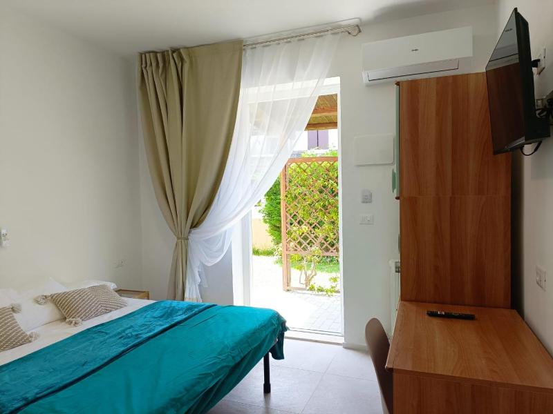 Superior Double Room image 3