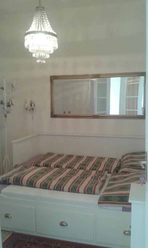 Double Room with Shared Bathroom image 1