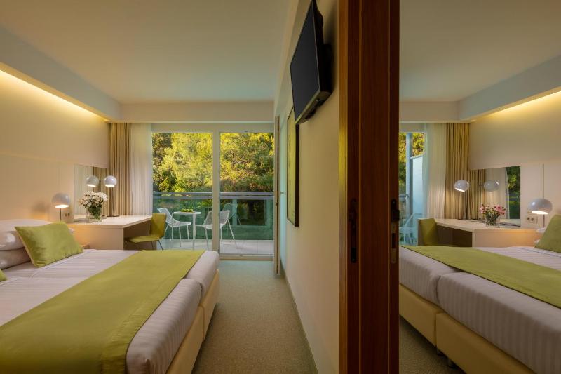 Family Room  with Park View image 1